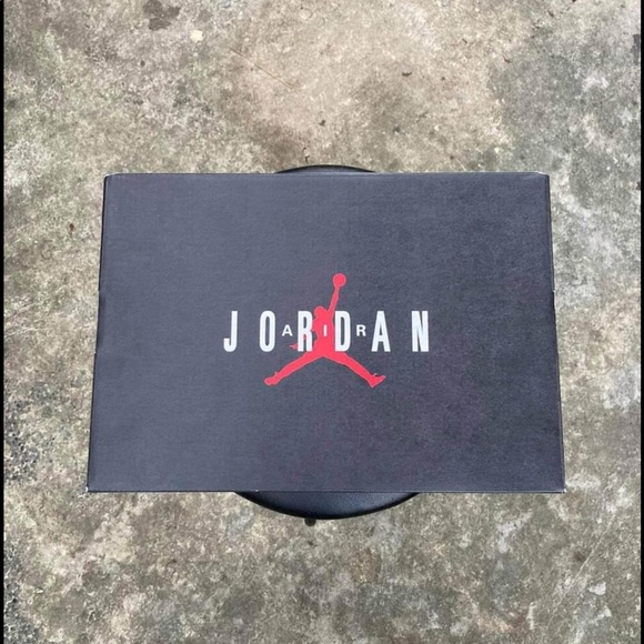 Retro Jordan 11 low - Picture 2 of 5